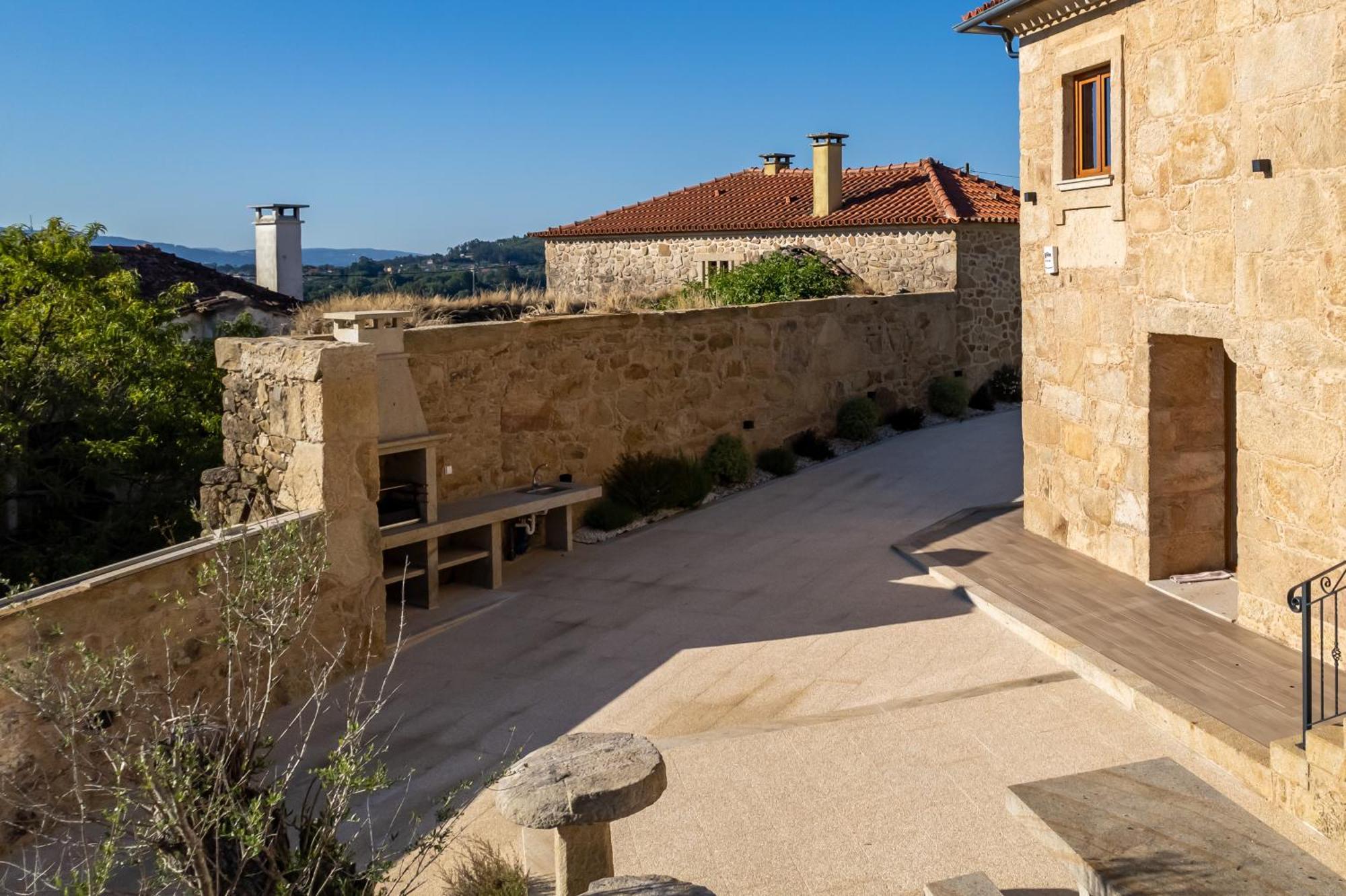 Rb Ganfei House Apartment Valenca Exterior photo